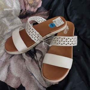 Cliffs Sandals